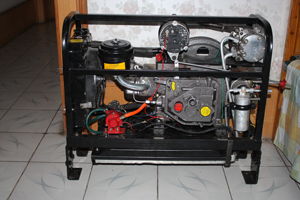 可為堵車的貨車司機(jī)帶來清涼的水冷式貨車獨(dú)立空調(diào)價(jià)格及規(guī)格型號