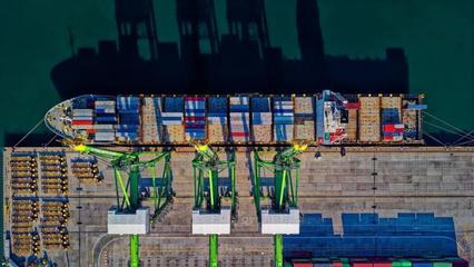 劉曉春:新世界工廠將推動新全球化進(jìn)程 | 洞見
